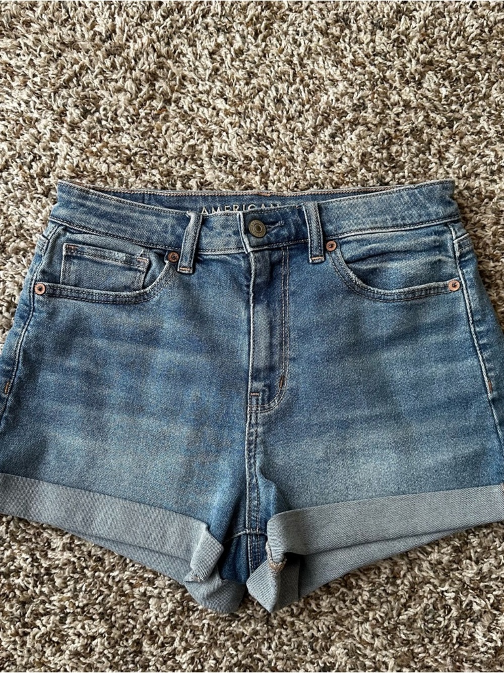 American Eagle Outfitters High Rise Denim Shorts Size 4 Medium Wash Cuffed Hem